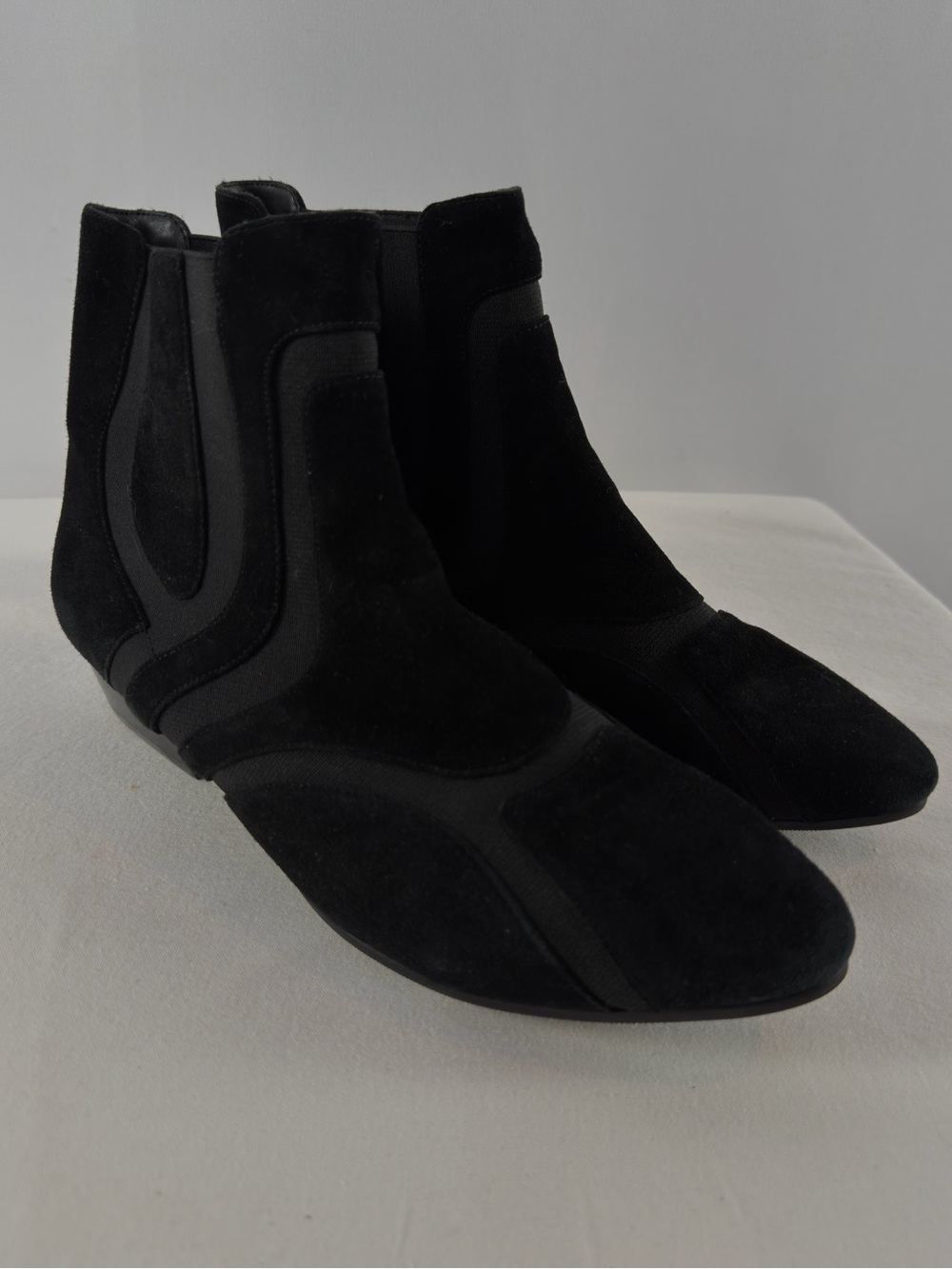 Neiman Marcus Point Toe Suede Design Ankle Booties in Black Size 9